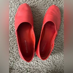 BCBG generation women’s Red flat- SUPER SOFT - size 7.5